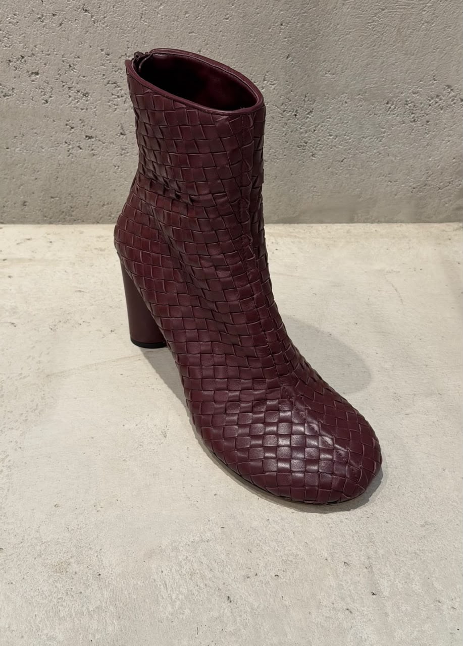 Intrecciato leather ankle boots