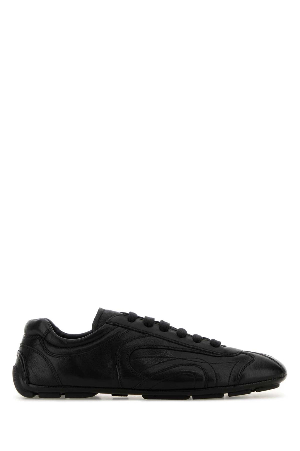PRADA LIFESTYLE For Men Exterior: 100% Nappa leather Interior: 100% Leather Sole: Rubber