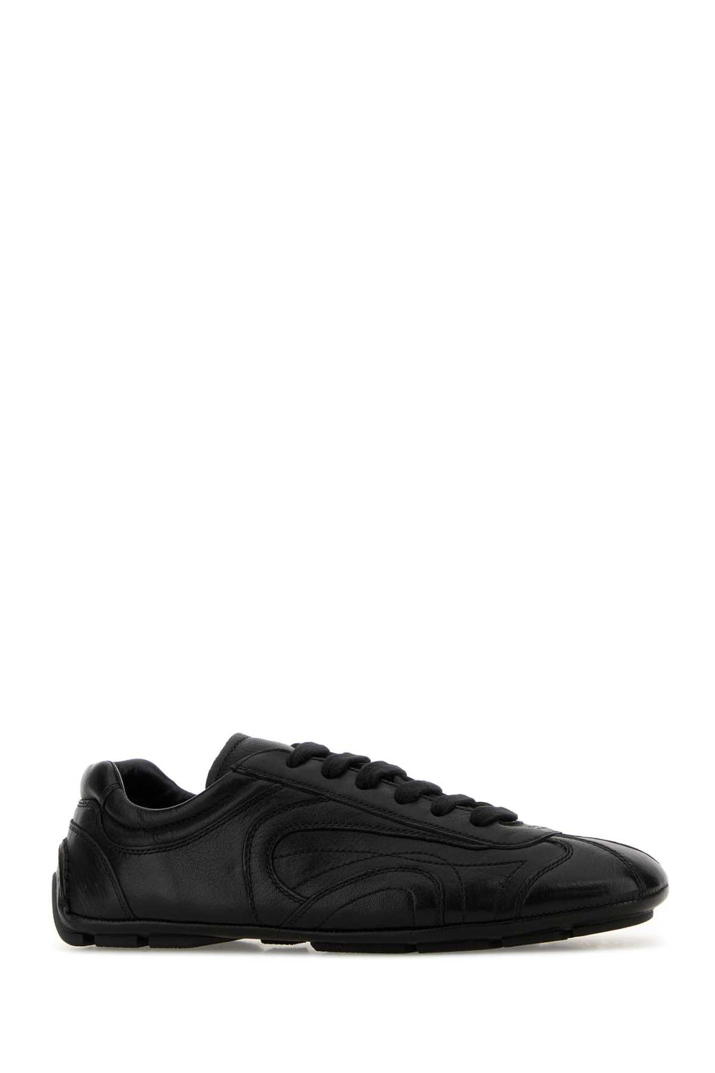 PRADA LIFESTYLE For Men Exterior: 100% Nappa leather Interior: 100% Leather Sole: Rubber
