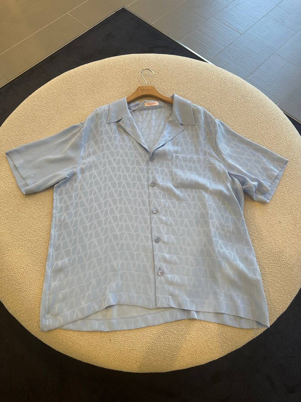 VLogo Jacquard Short-Sleeve Shirt