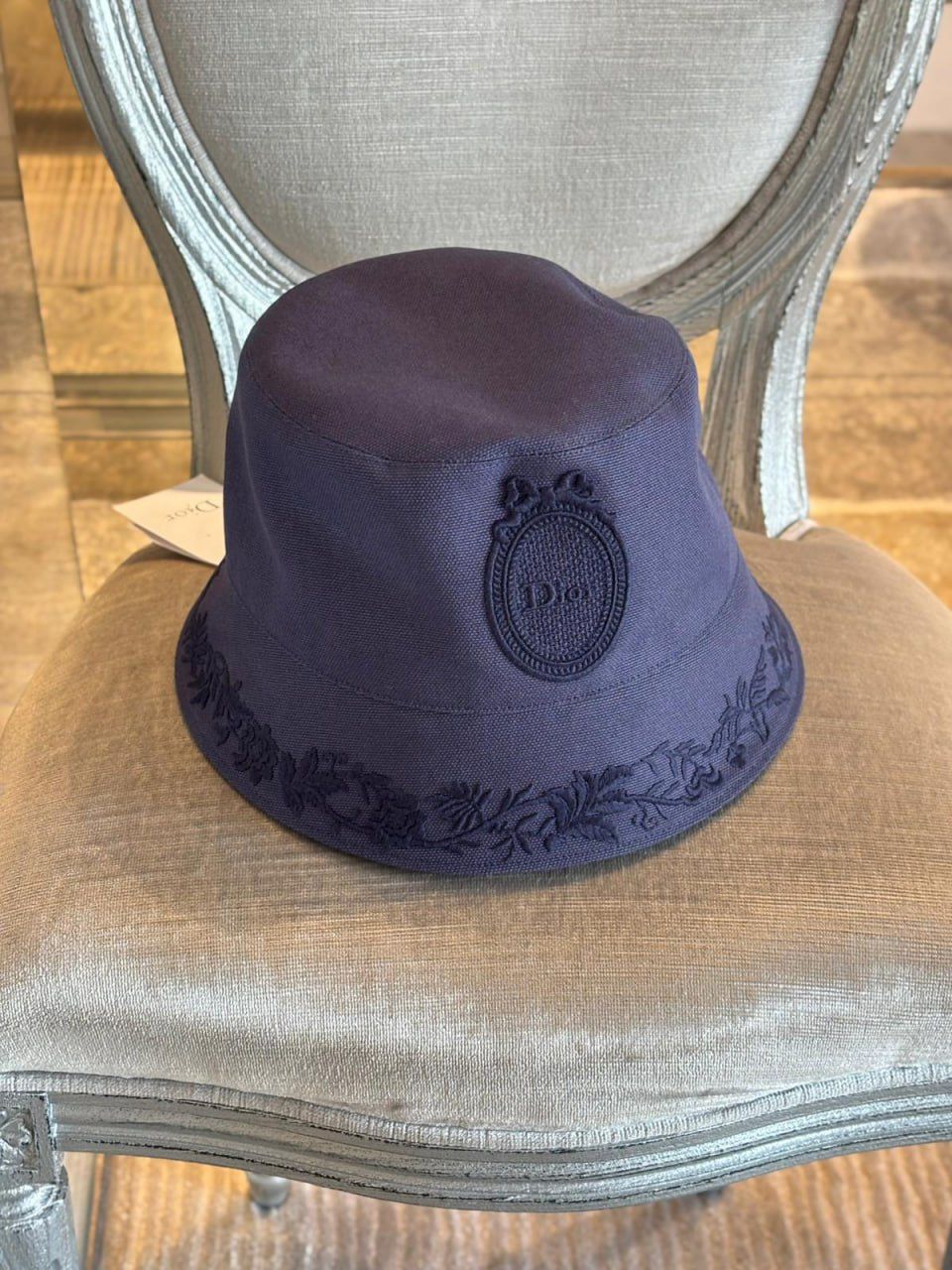 D-Bobby Small Brim Bucket Hat