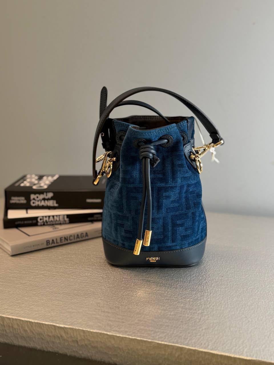 Mon Tresor Bucket Bag