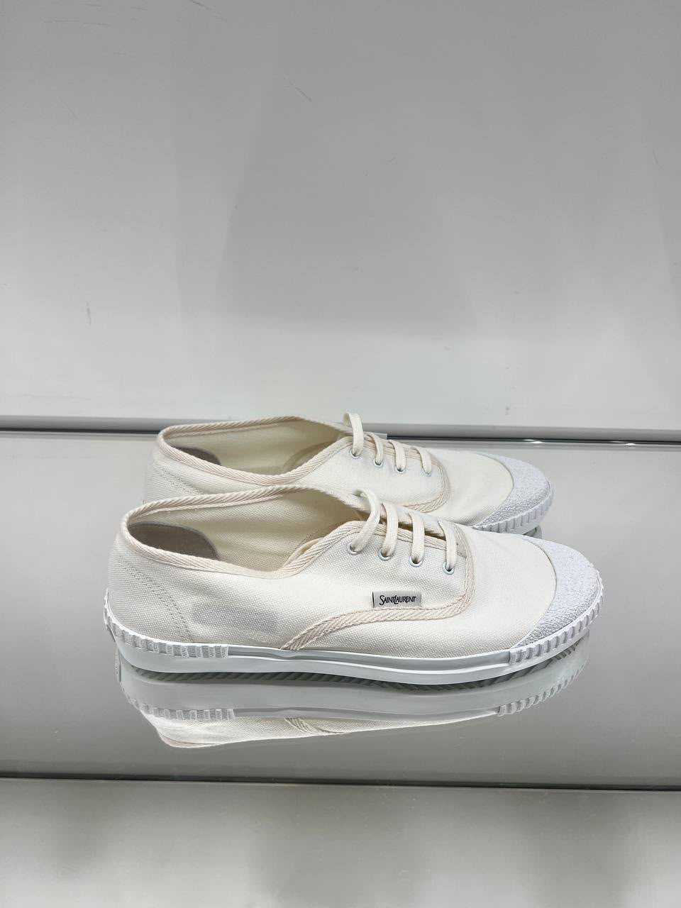 Venice Canvas Sneakers
