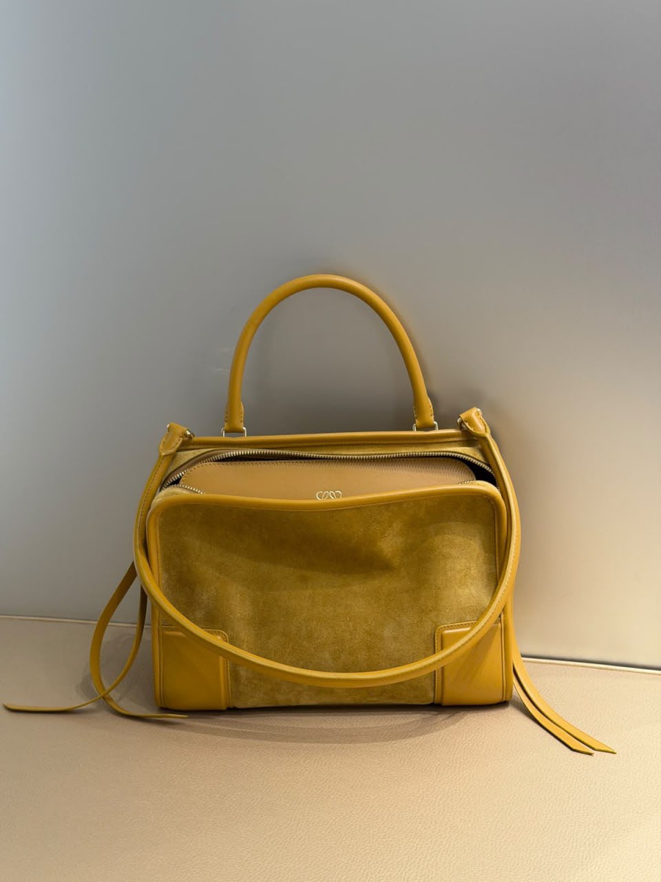 Amazona 16 Square Bag