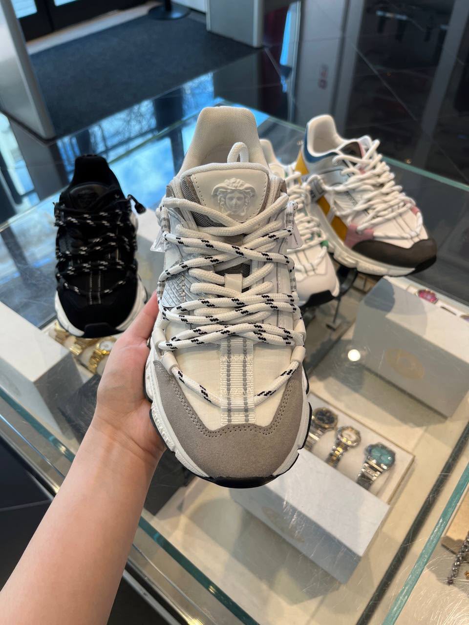 Trigreca Sneakers