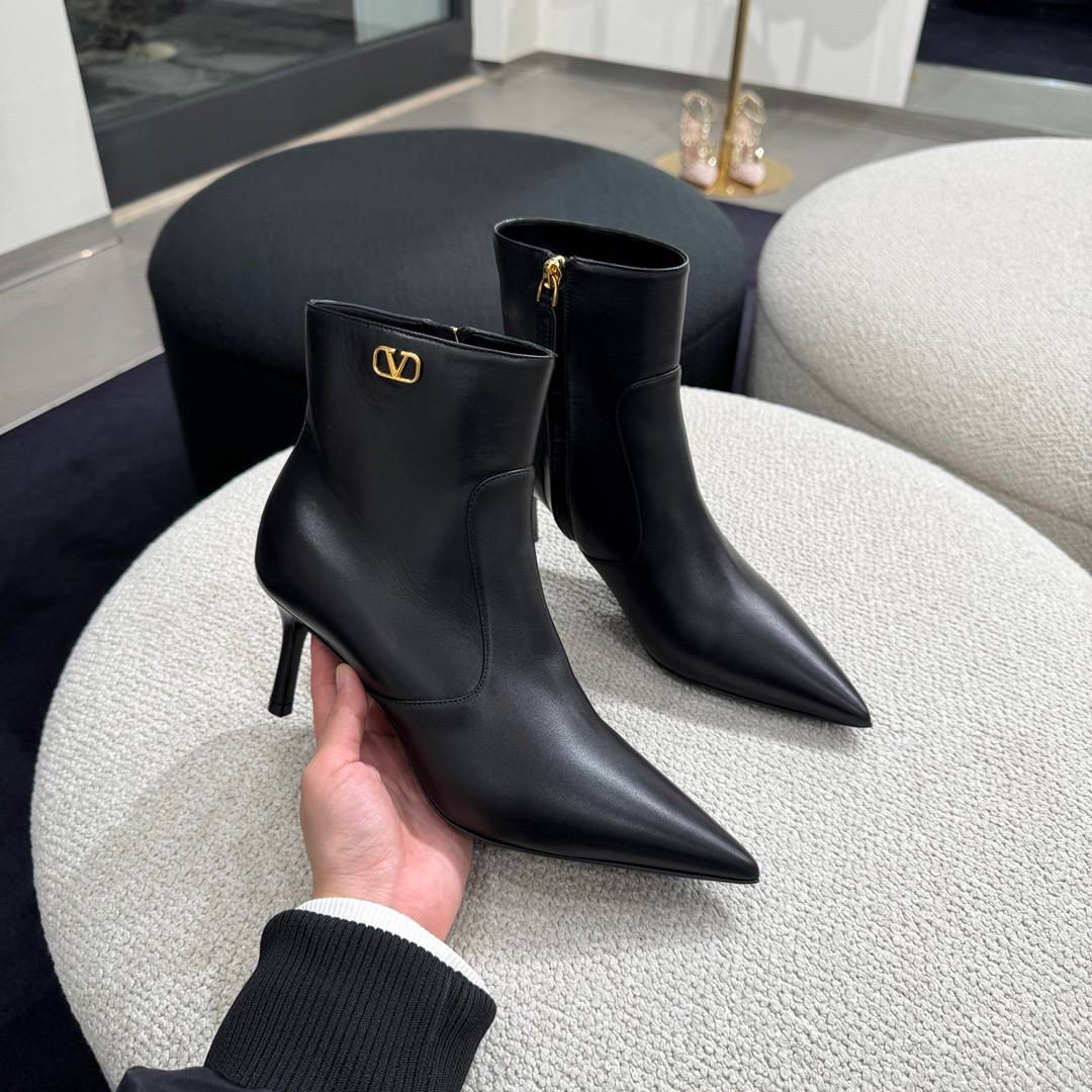 Garavani VLogo Signature Ankle Boot