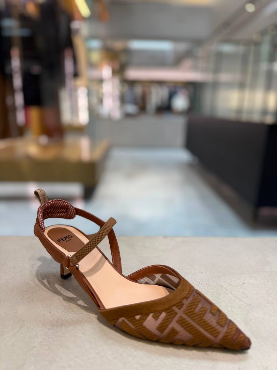 Colibrì Slingback Pumps