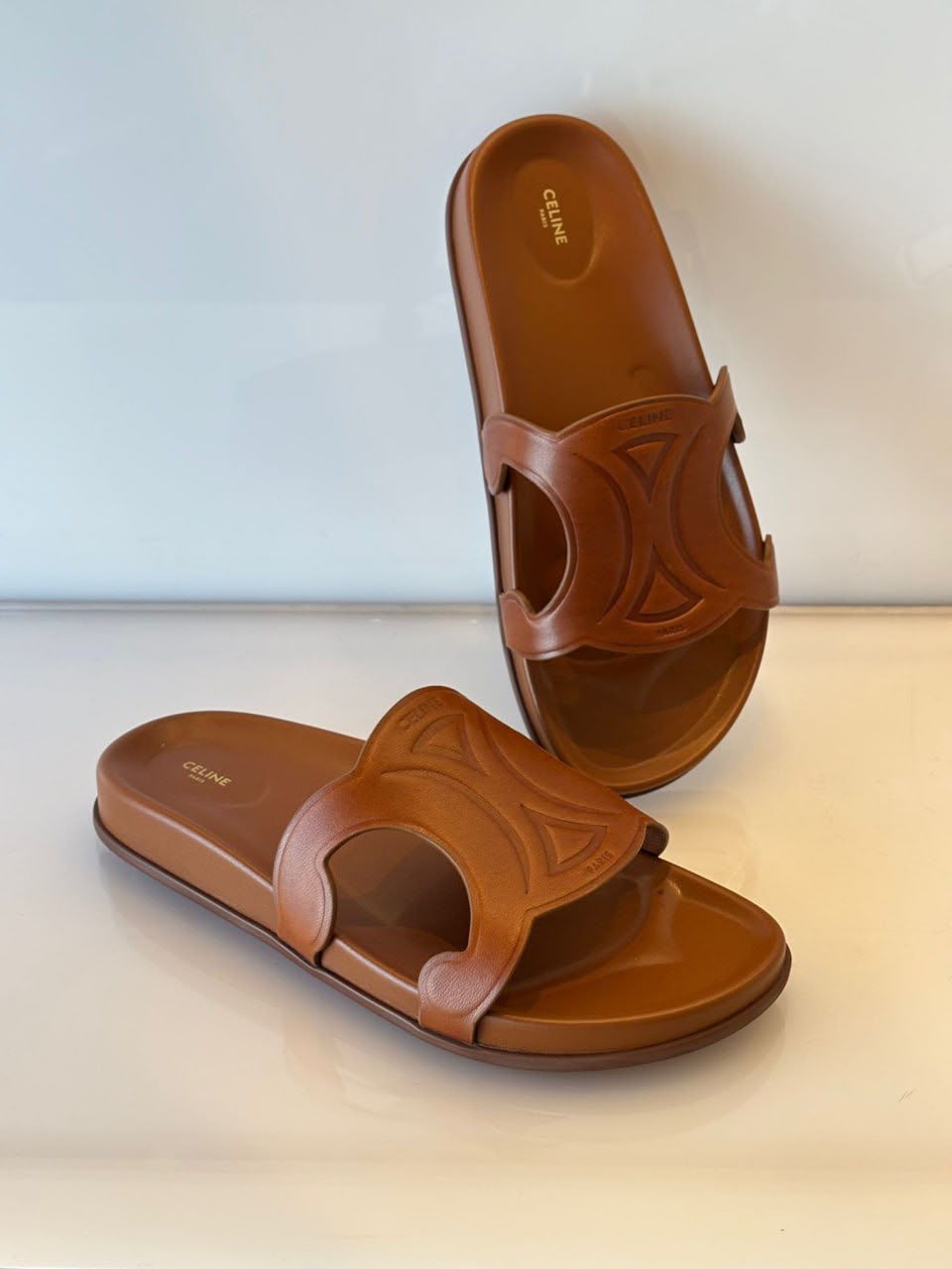 Triomphe Slide Sandal