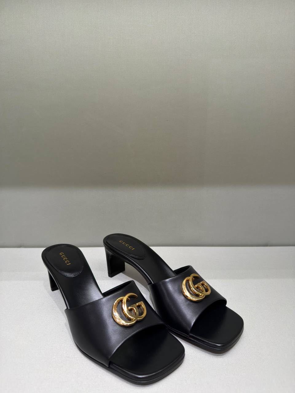 Double G leather slide sandal