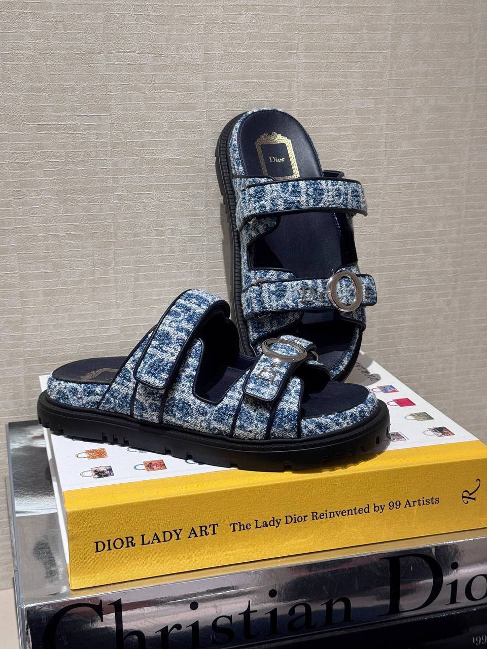 Act Sandal