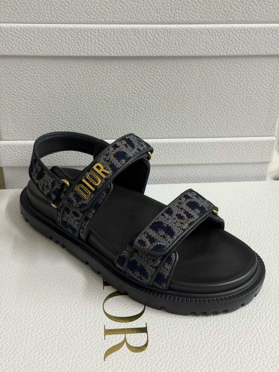 Act Sandal