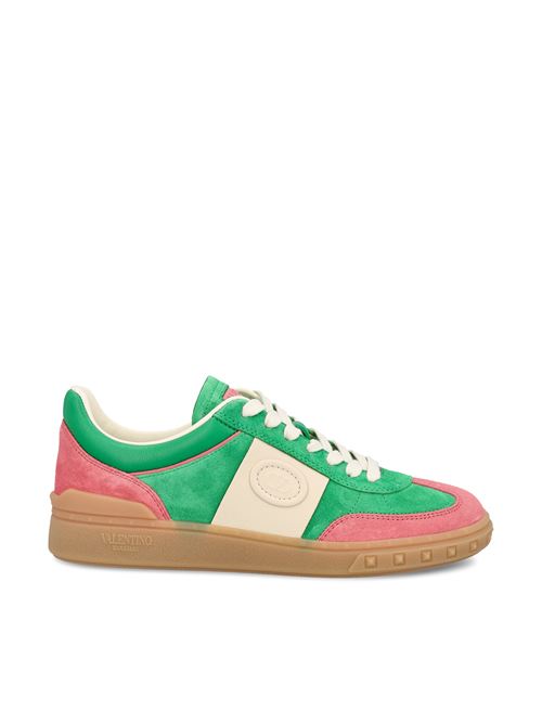 Sneakers realizzate in crosta
