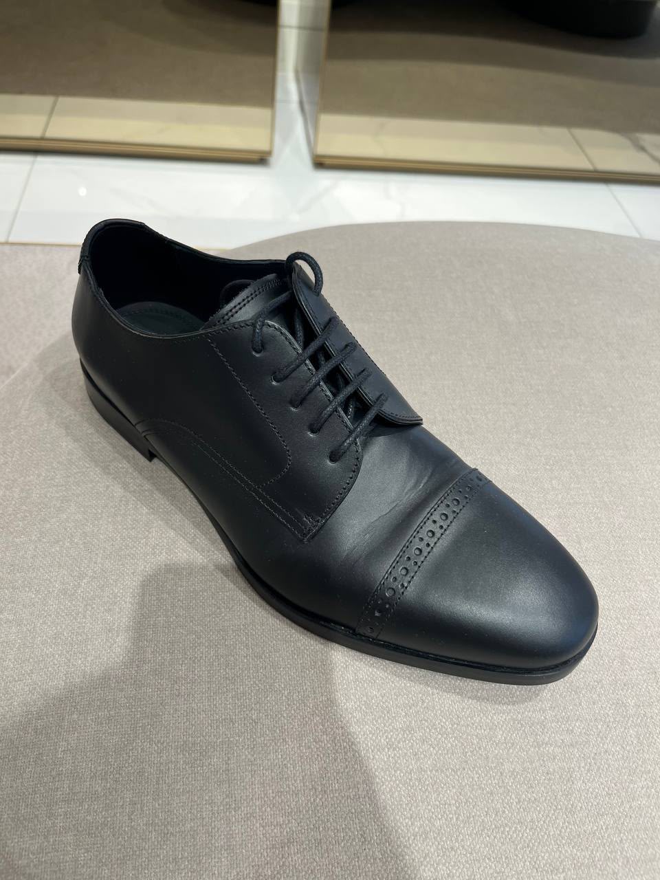 Cap-toe Oxford Shoes