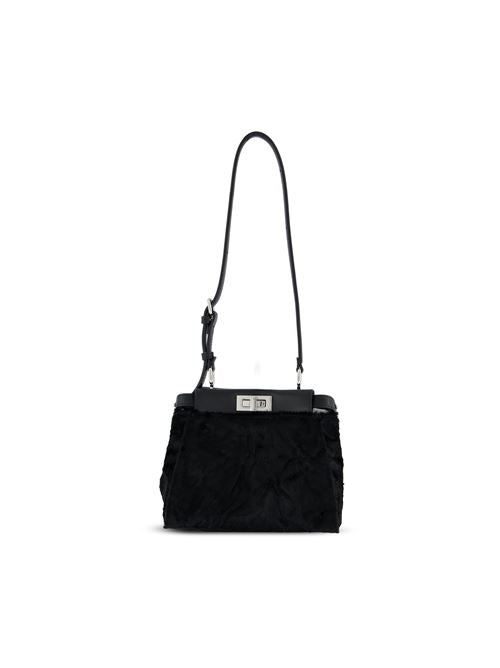 Borsa realizzata in pelle di vitello con pelo