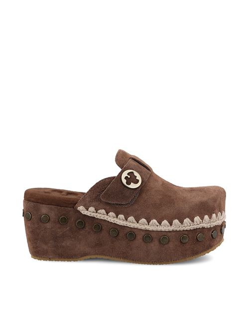 Clog realizzate in suede