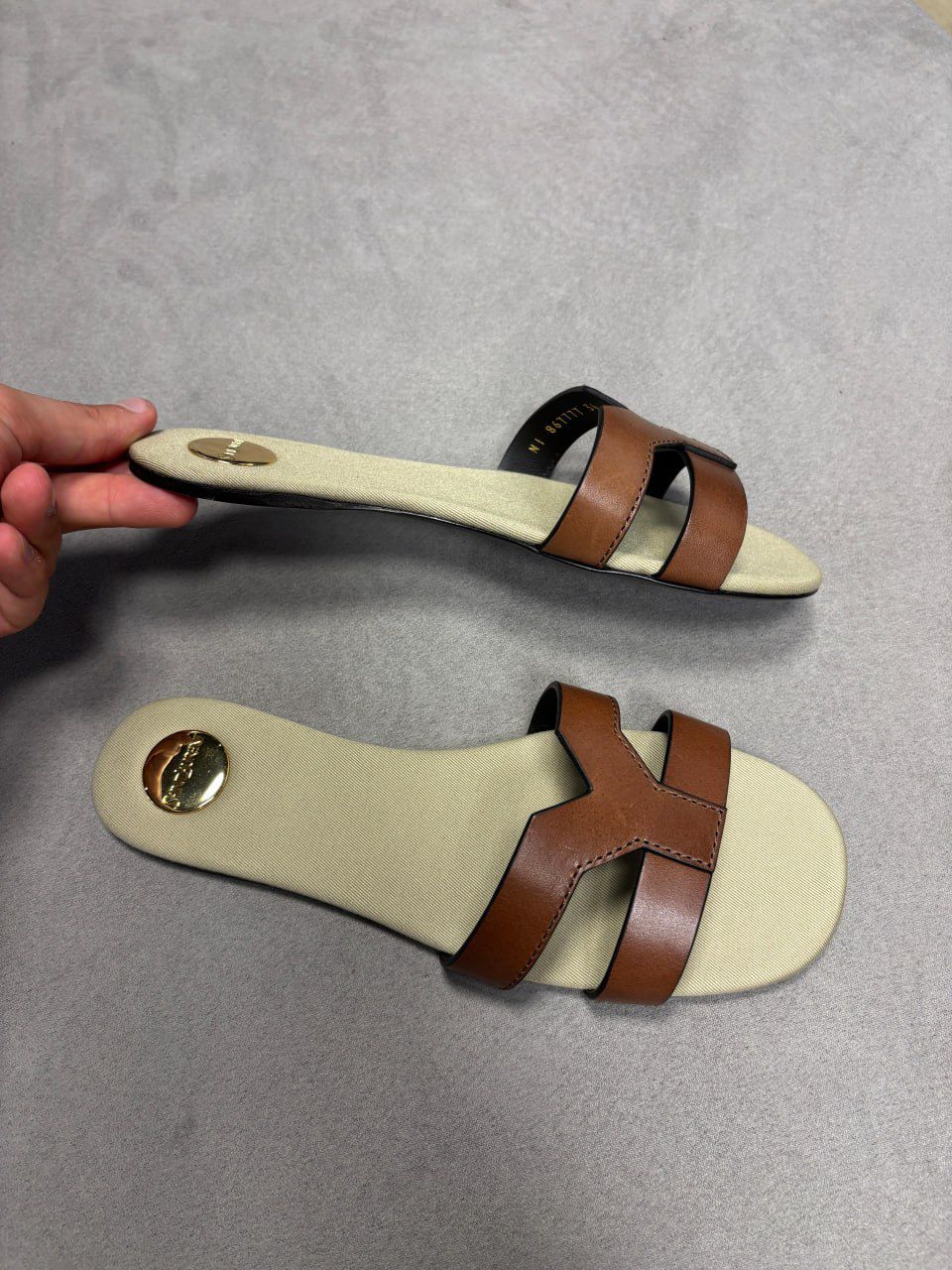 Oran Sandal
