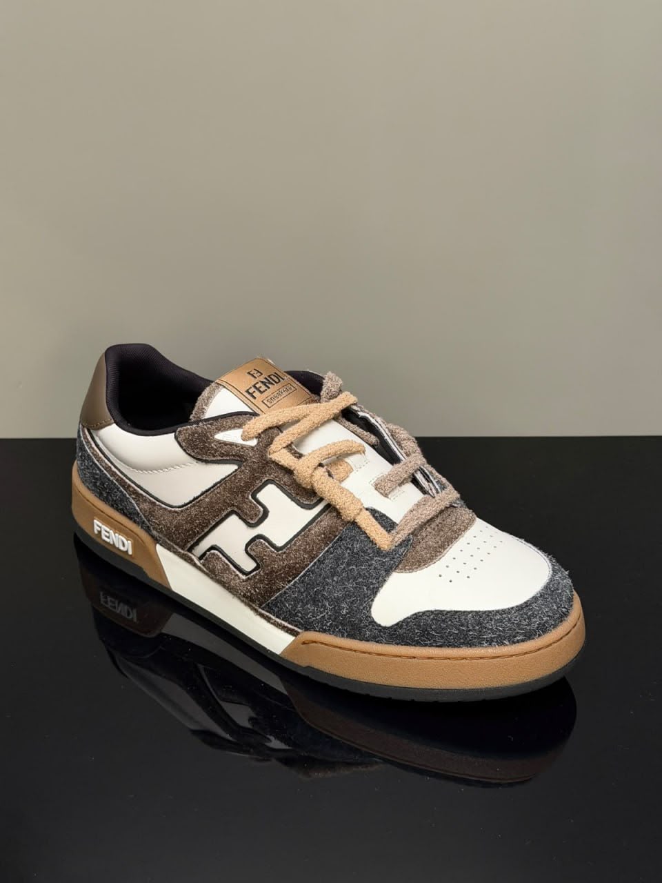 Match Sneakers