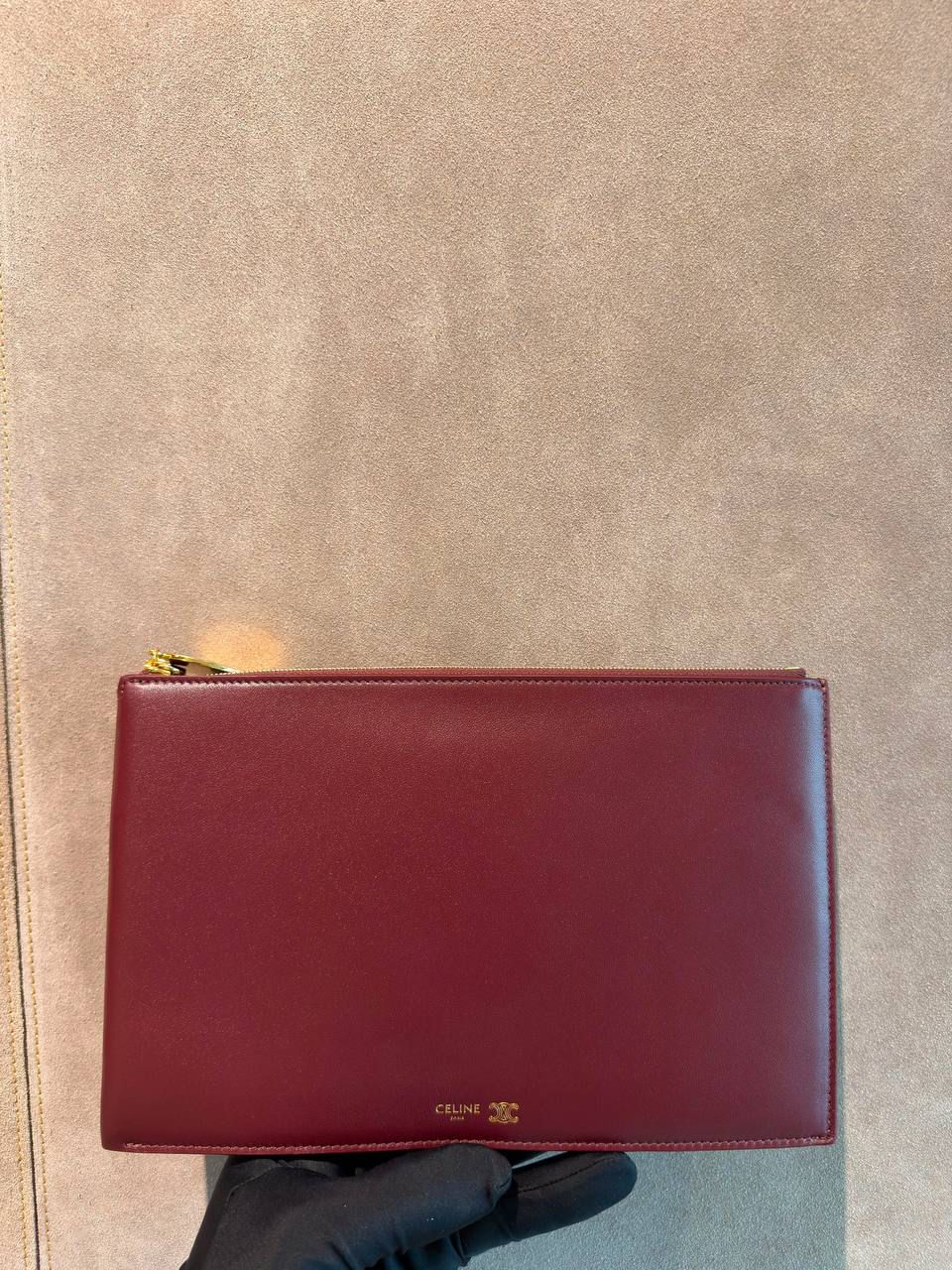 Large Zipped Clutch with Triomphe