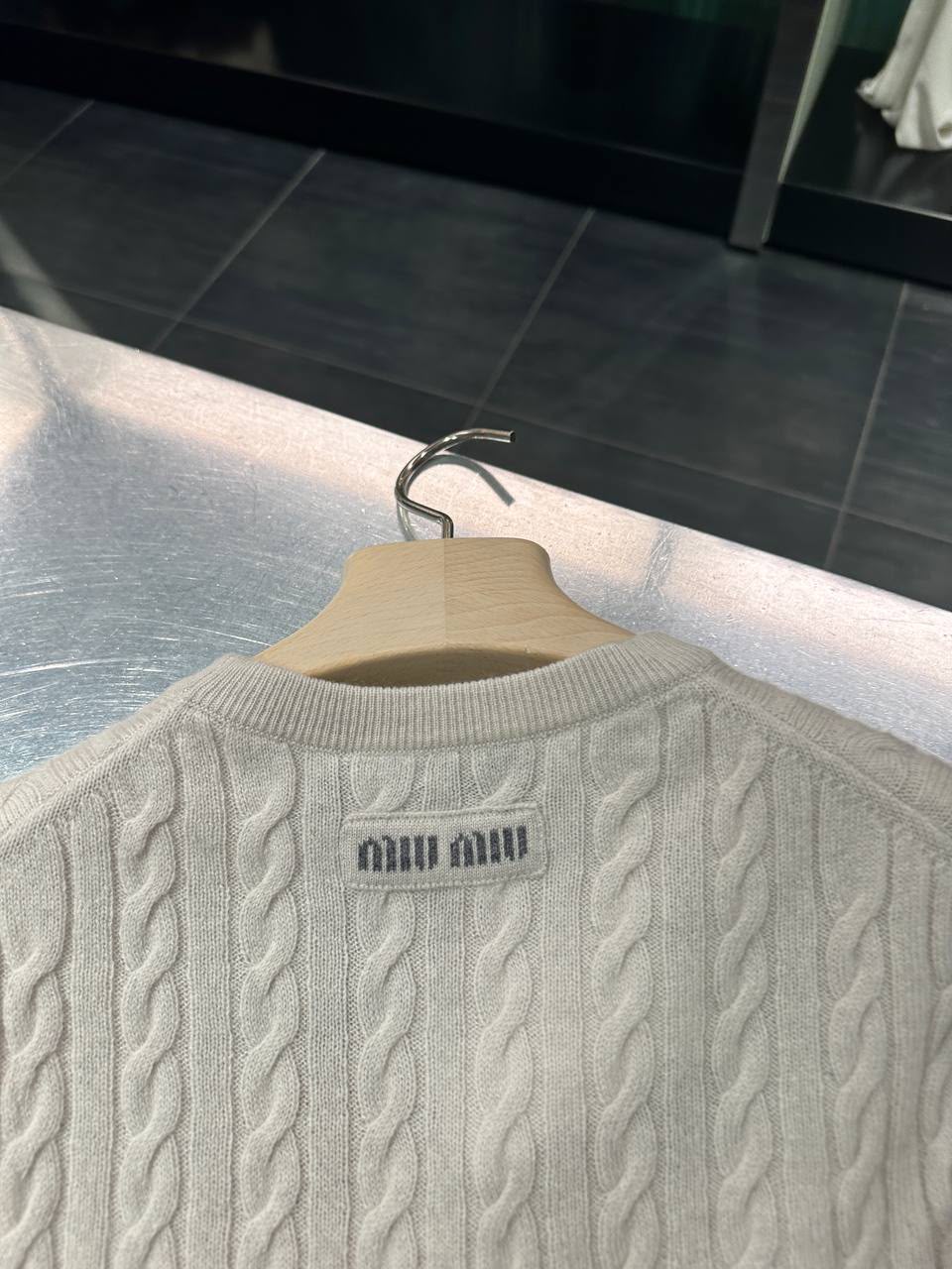 Cable-knit cashmere sweater