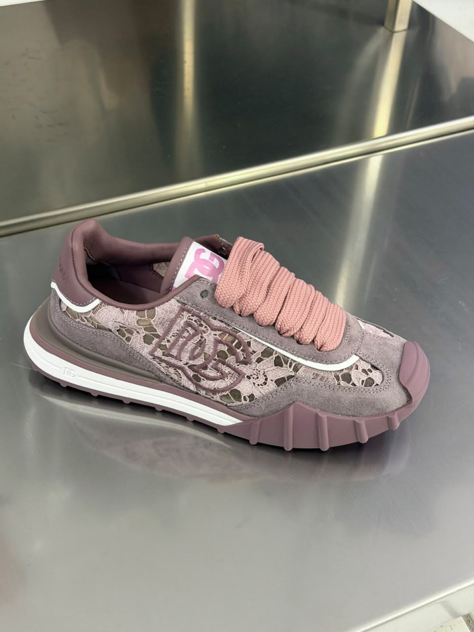 Daymaster sneakers in lace and suede
