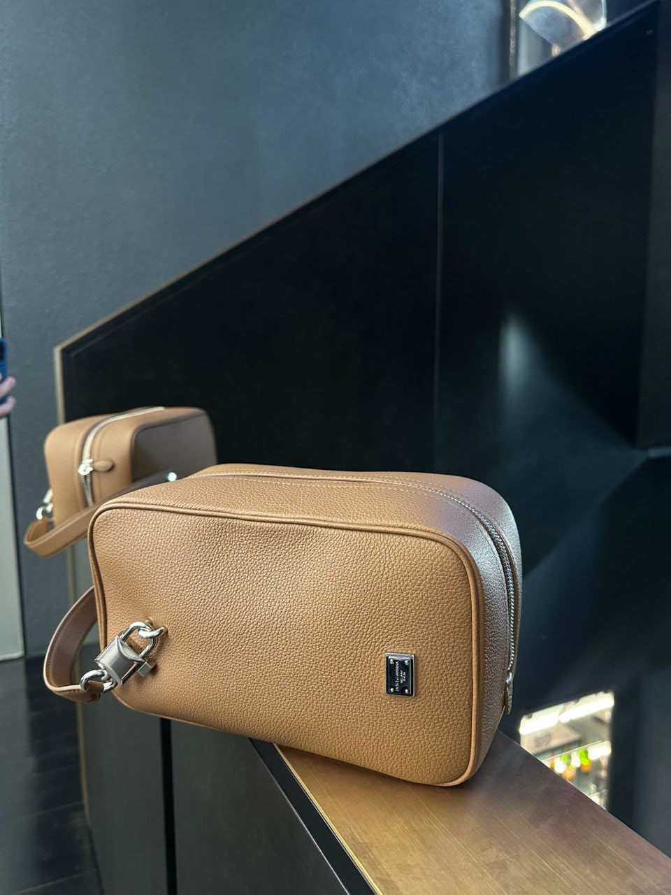 Dauphine Leather Toiletry Bag