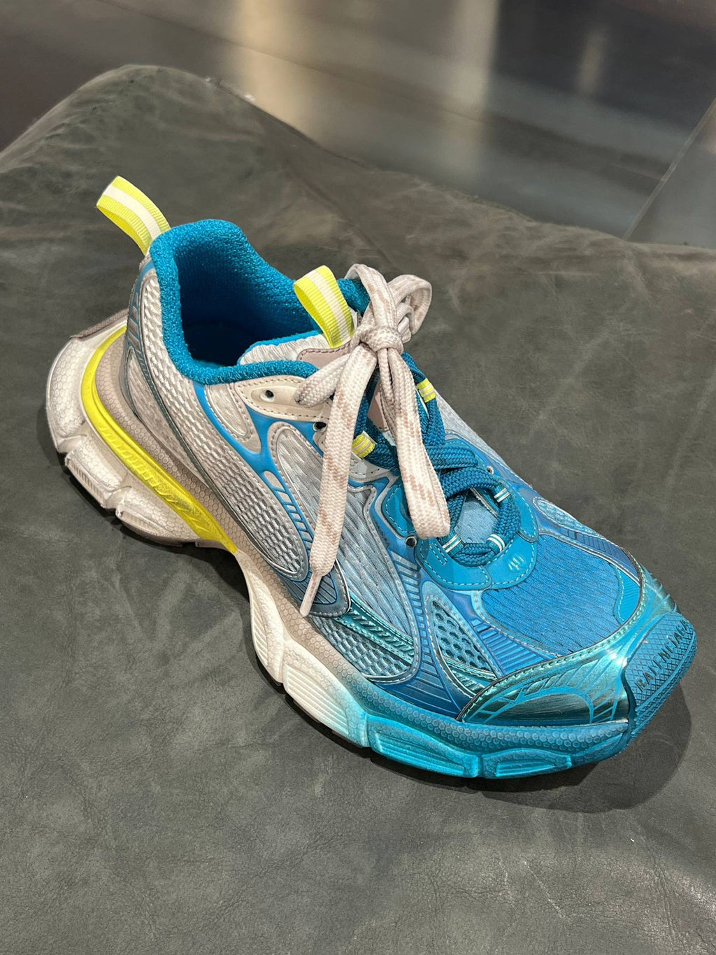 3XL Sneaker