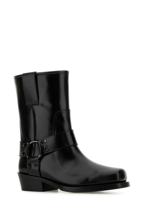 VALENTINO GARAVANI BIKER | ROCKSTUD | T. 40 For Women Exterior: 100% Leather Interior: 100% Leather Sole: Leather and Rubber