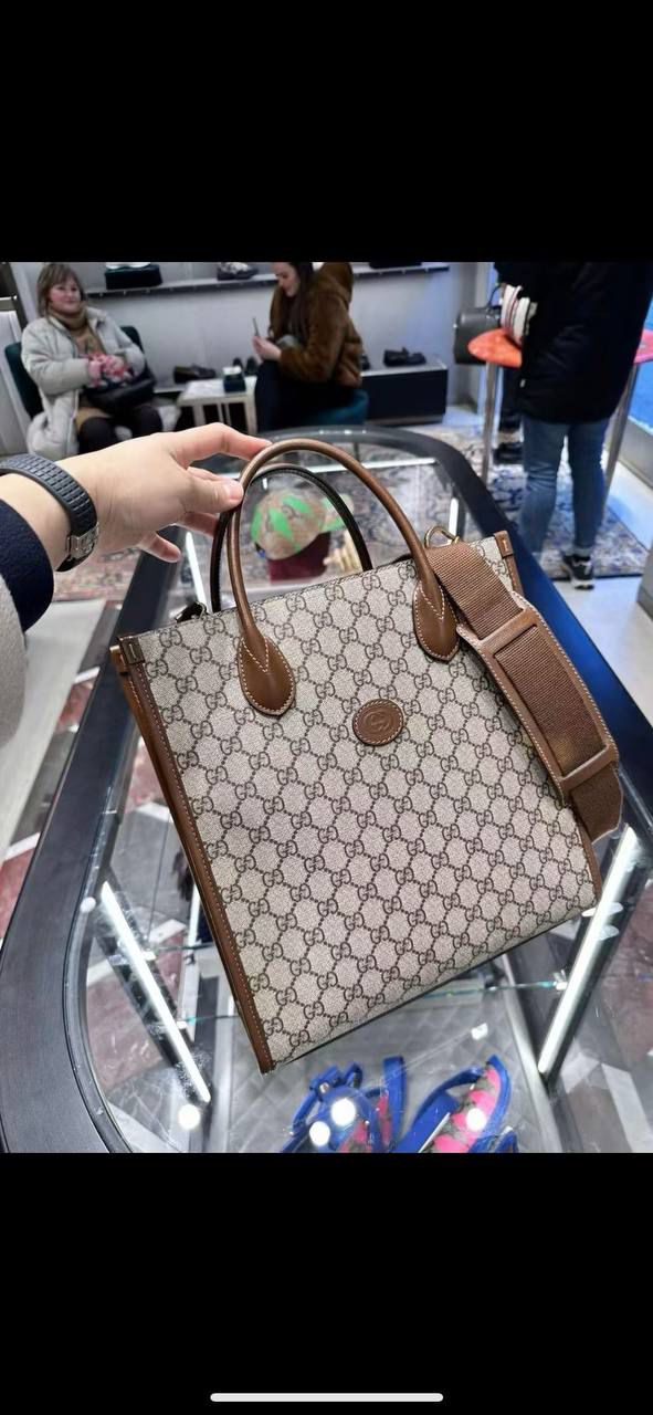 Interlocking G Small Tote Bag