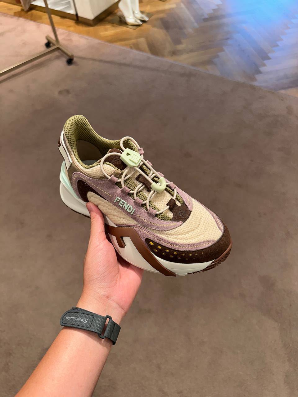 Match Sneakers