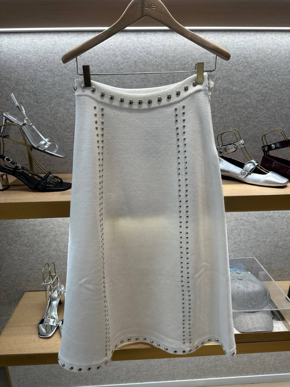 Studded knit skirt