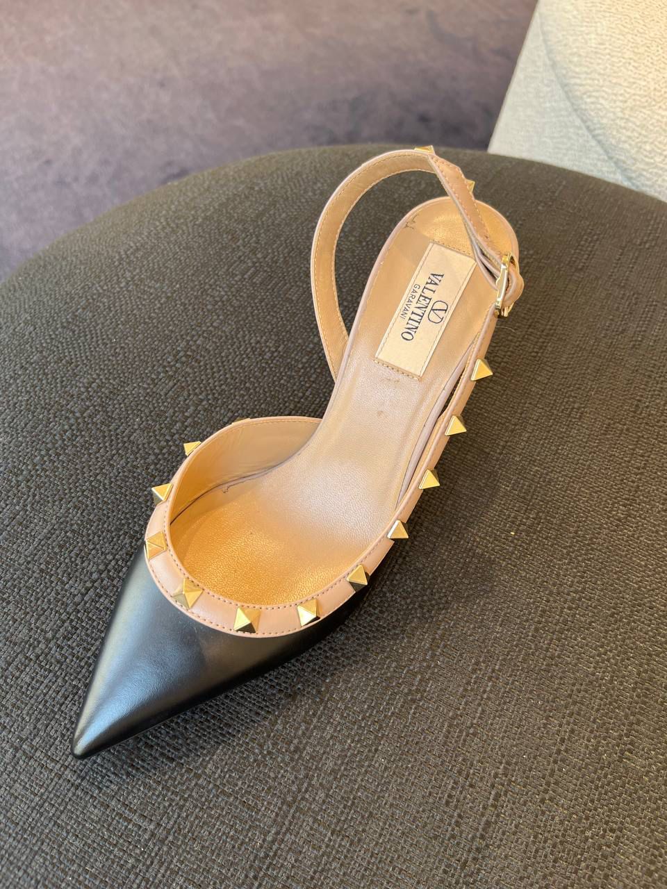 Rockstud Caged Pump