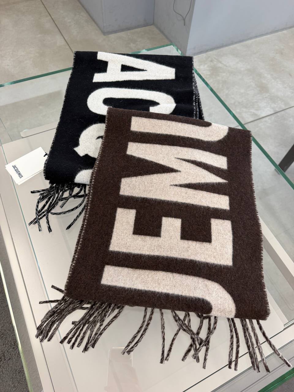Logo Scarf