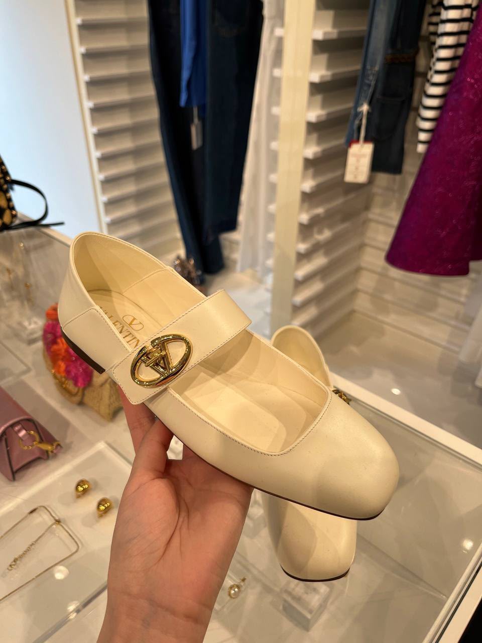 Garavani VLogo Signature Ballet Flat