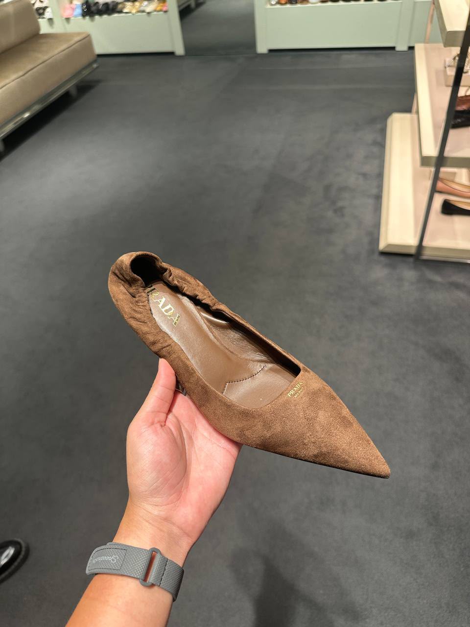 Suede Pointed-Toe Ballet Pumps