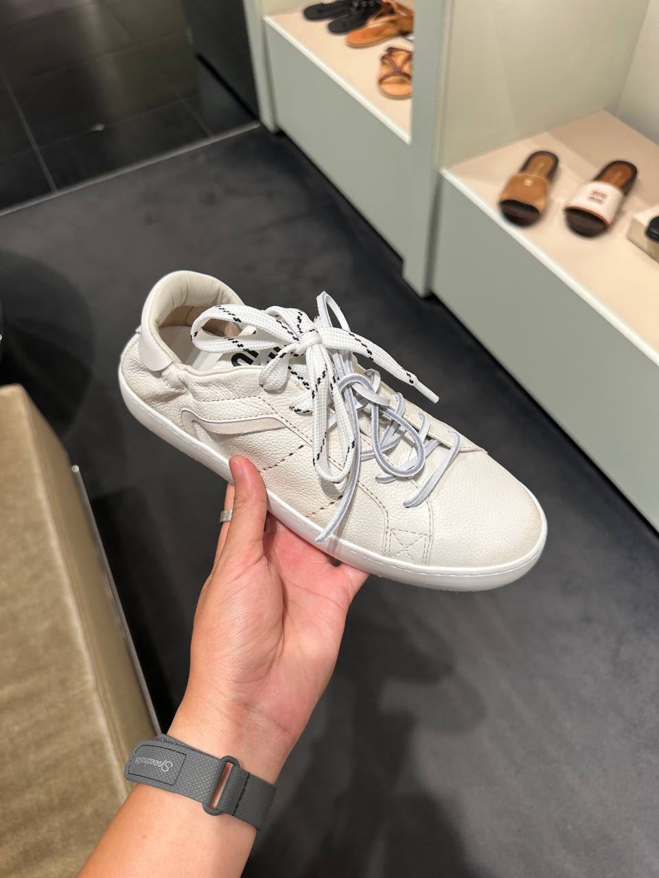 Ace sneaker