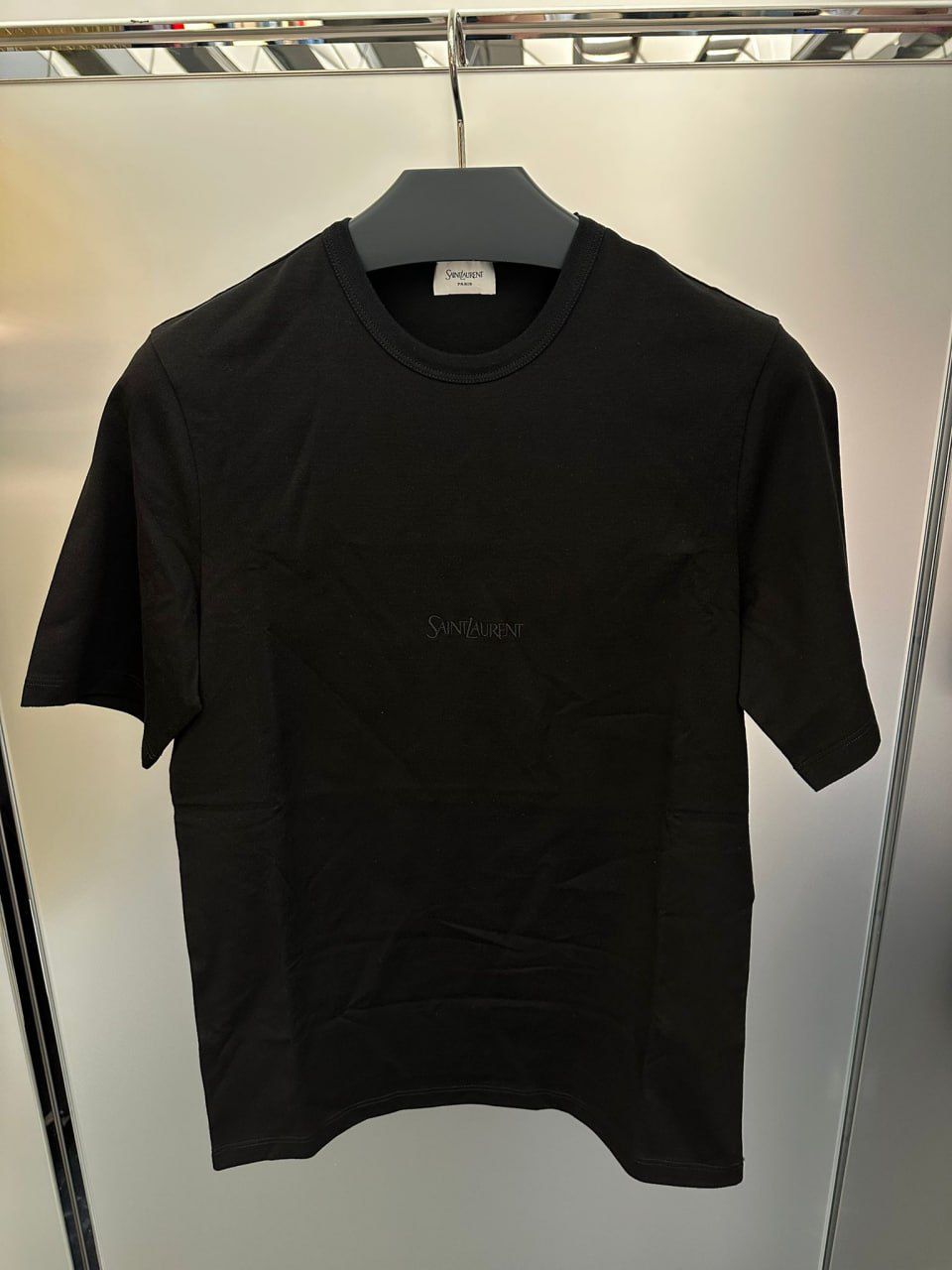 T-shirt in organic cotton with tonal logo embroidery
