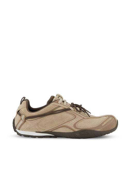 Sneakers realizzate in pelle di vitello