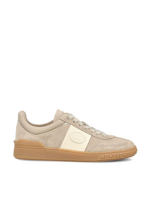Sneakers realizzate in crosta