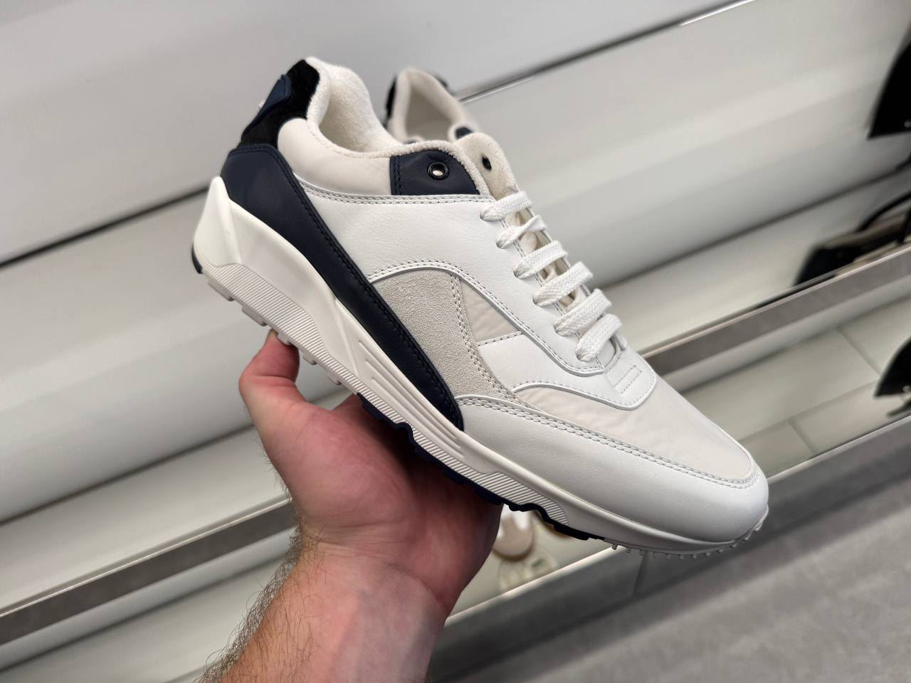 360 LP Flexy Walk Sneakers