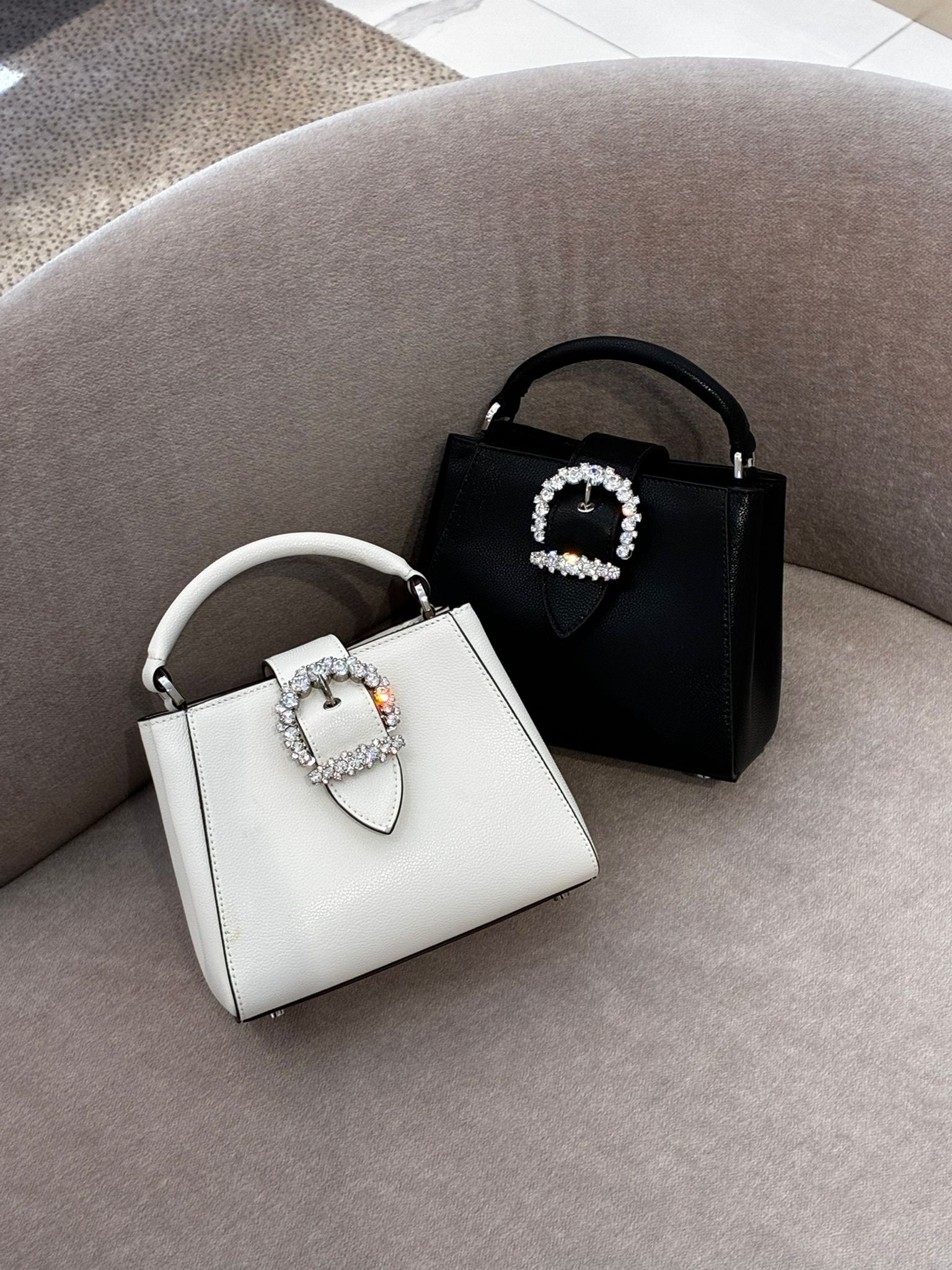 Hangisi Top Handle Bag