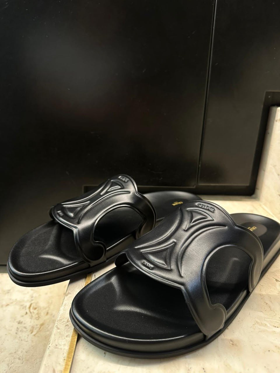 Triomphe Slide Sandal