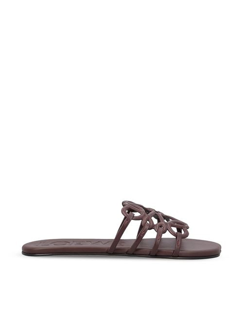 Sandali realizzati in pelle