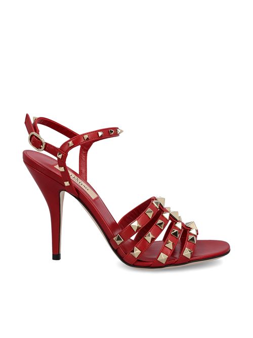 Sandali realizzati in pelle