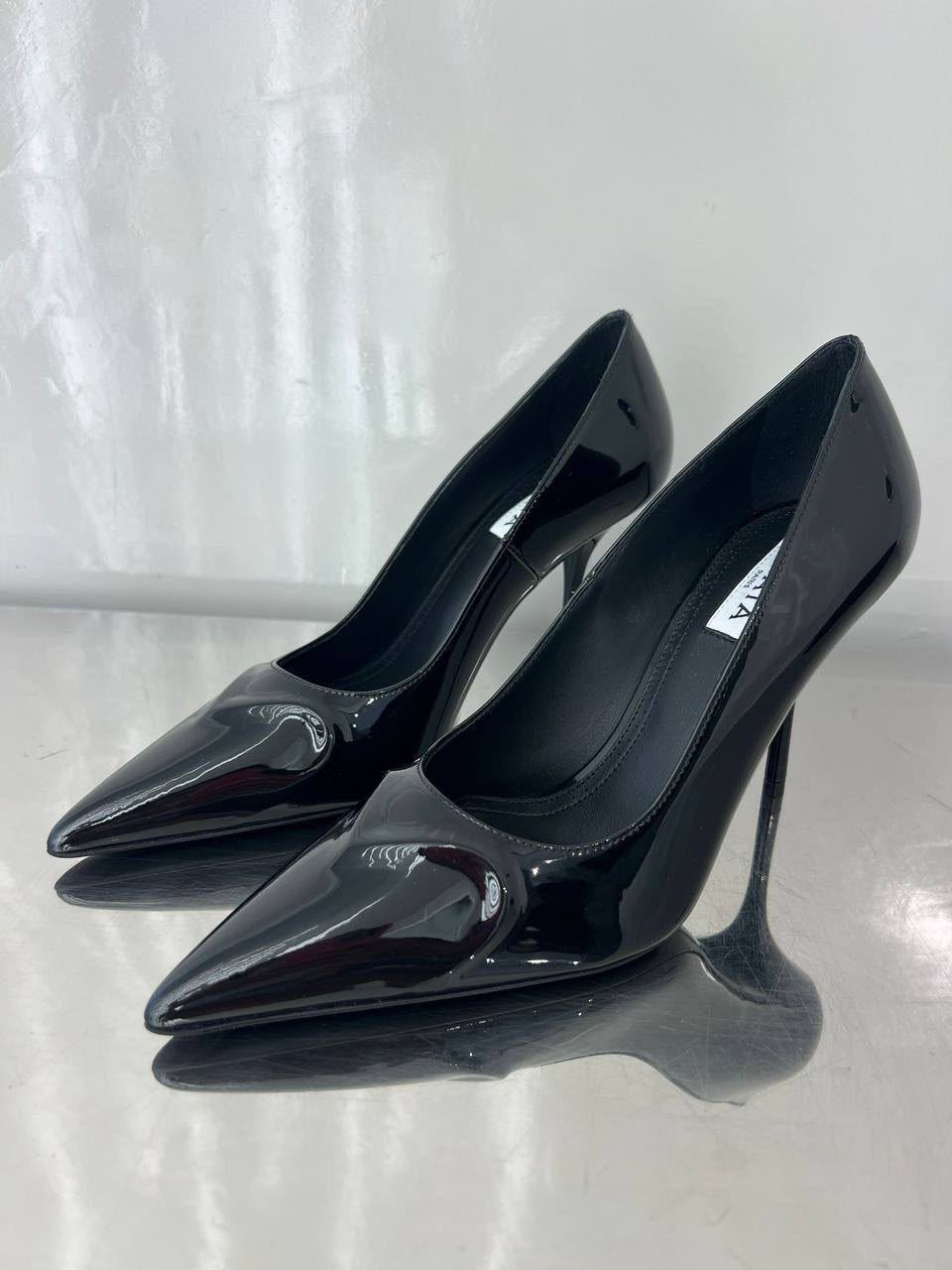 Begum Glass Pump