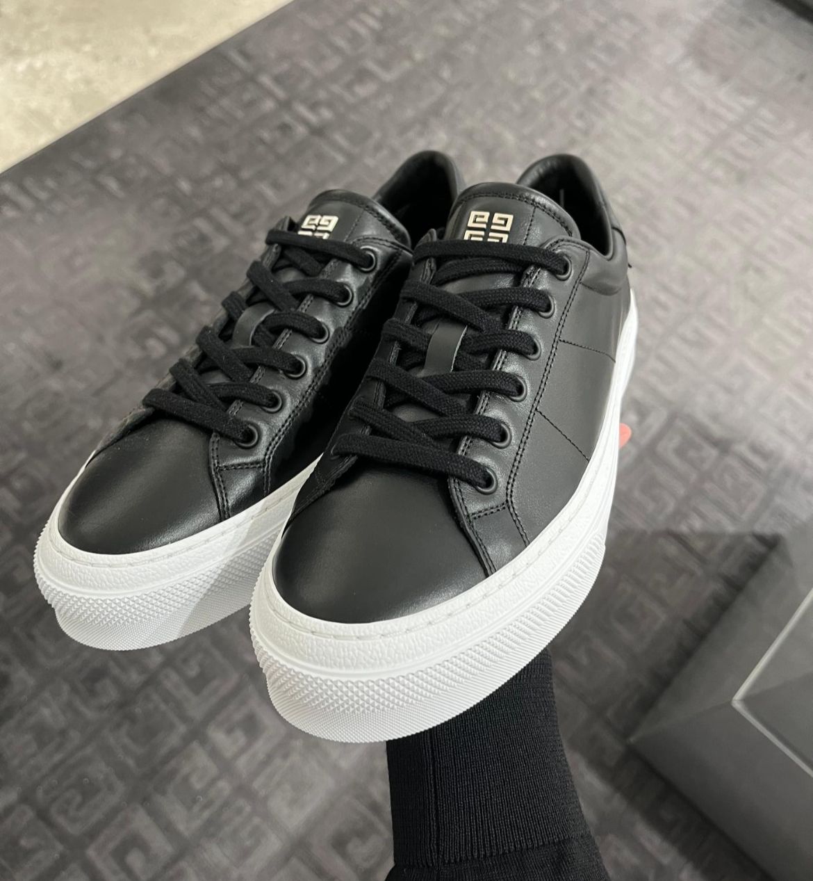 City Sport Low-Top Sneakers