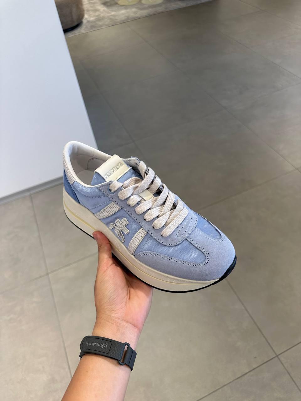 Lander Sneakers