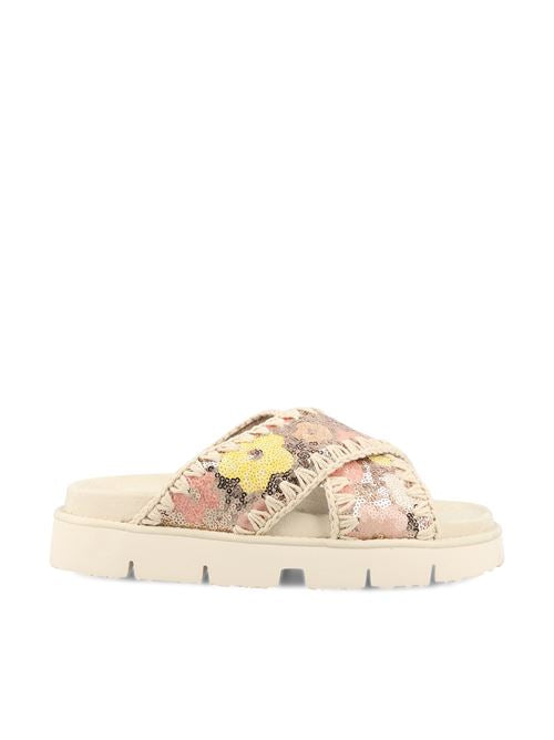 Sandali realizzati in pelle