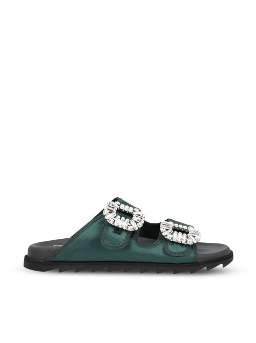 Sandali realizzati in raso