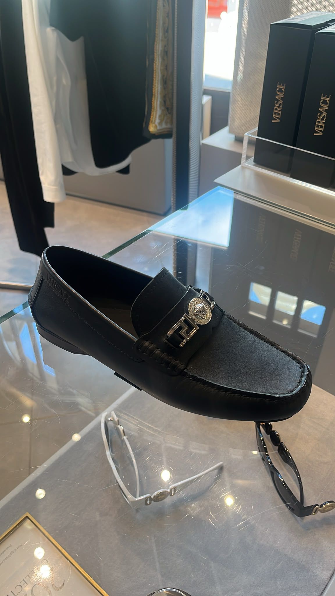 La Medusa Leather Loafers