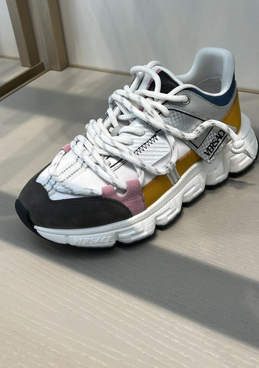Trigreca Sneakers
